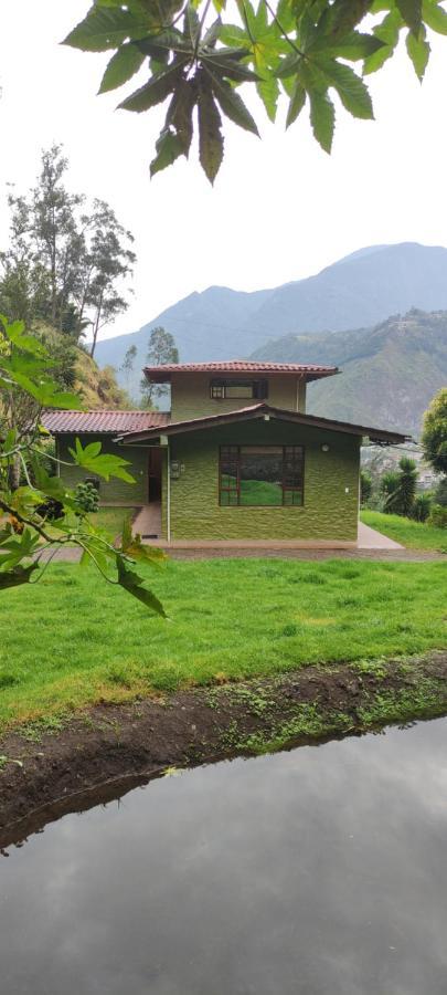 "Casa Verde" En Banos De Agua Santa Con Vista Al Volcan Tungurahua 외부 사진