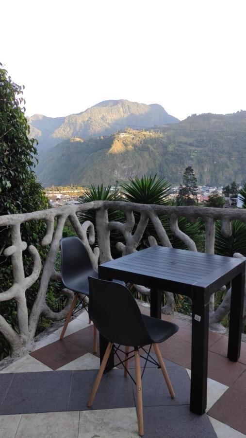 "Casa Verde" En Banos De Agua Santa Con Vista Al Volcan Tungurahua 외부 사진
